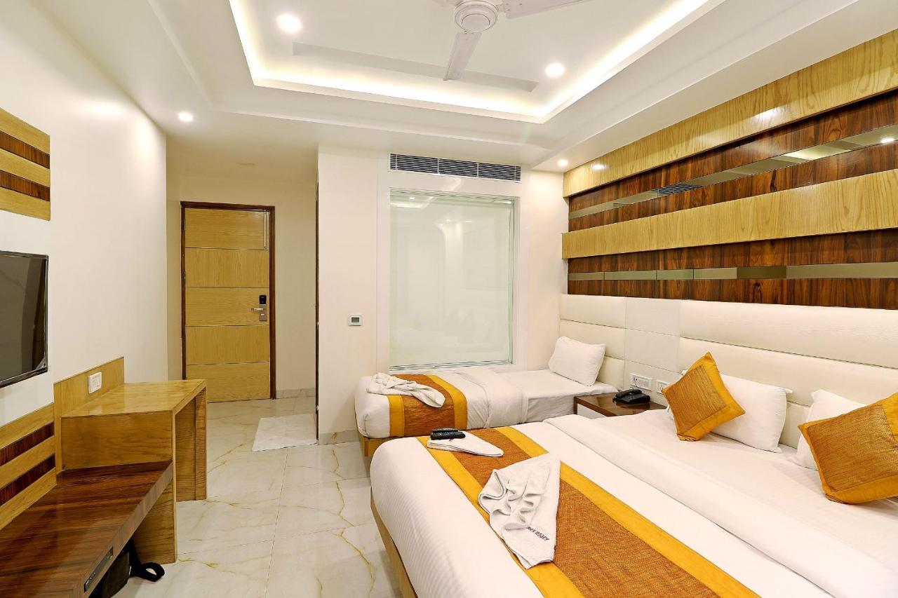 Hotel York Legacy -3 Minutes Walk From New Delhi Railway Station 'The 5 Star Ambience' Newly Built エクステリア 写真